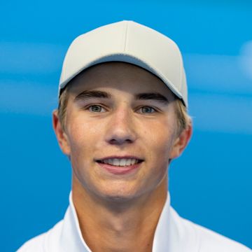Den norske 16-åringen kopierte tennislegendens bragd. Han har én påfallende likhet med Casper Ruud.
