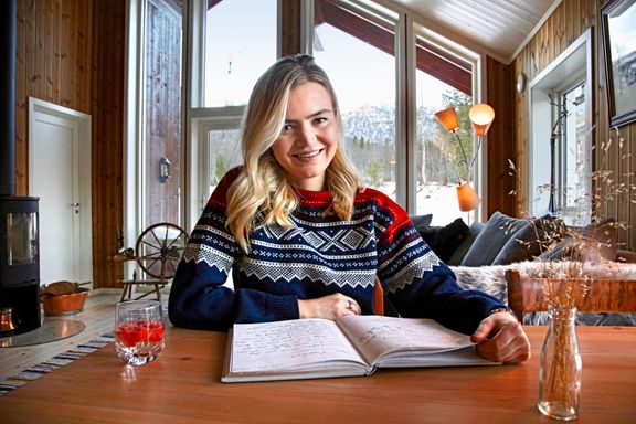  Karoline Ellingbø er ikke som unge flest. 25 år gammel kjøpte hun seg en splitter ny fjellhytte 