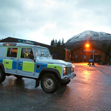 To omkom i snøskred i Skottland