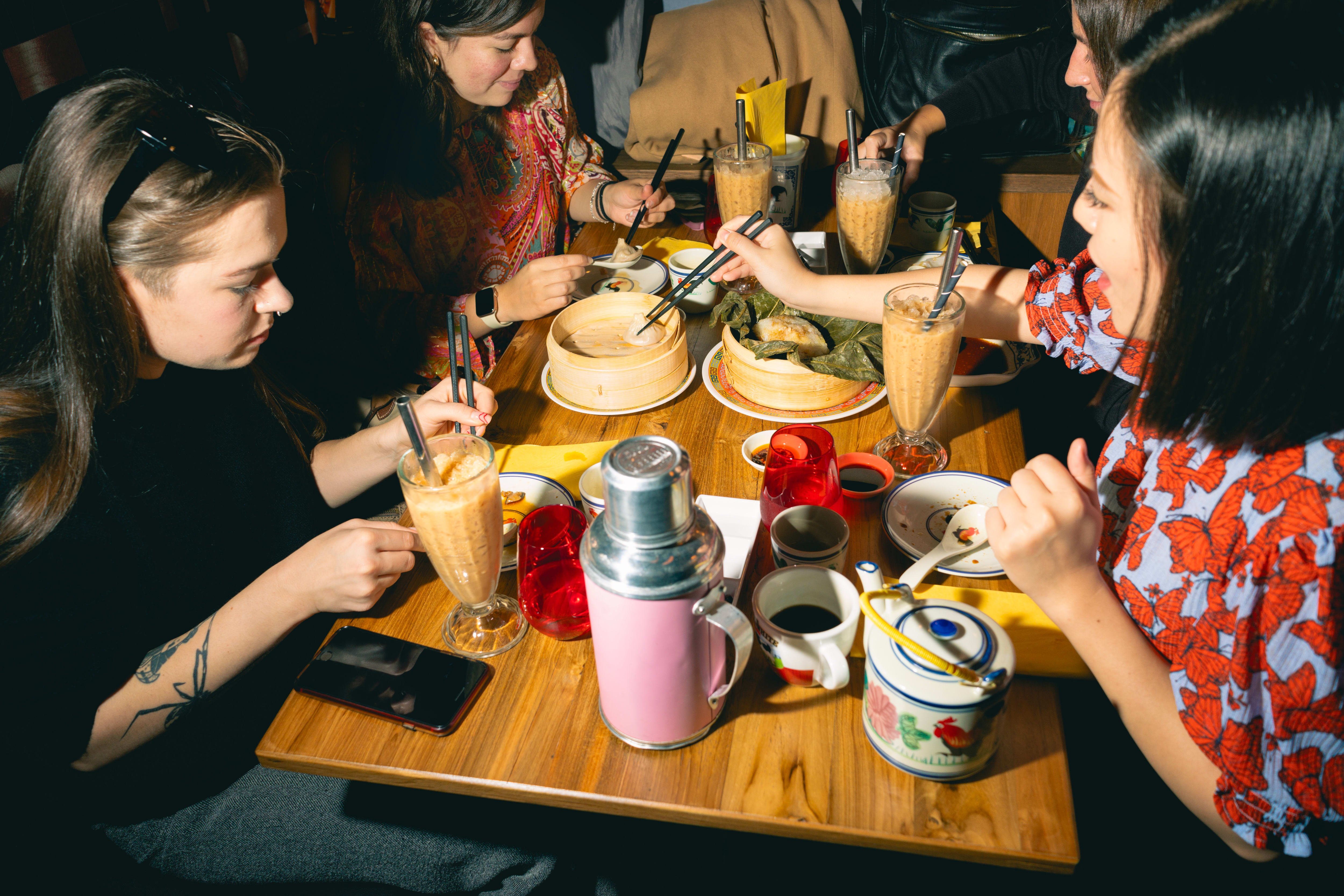 Deleretter og vann på søte termoser.