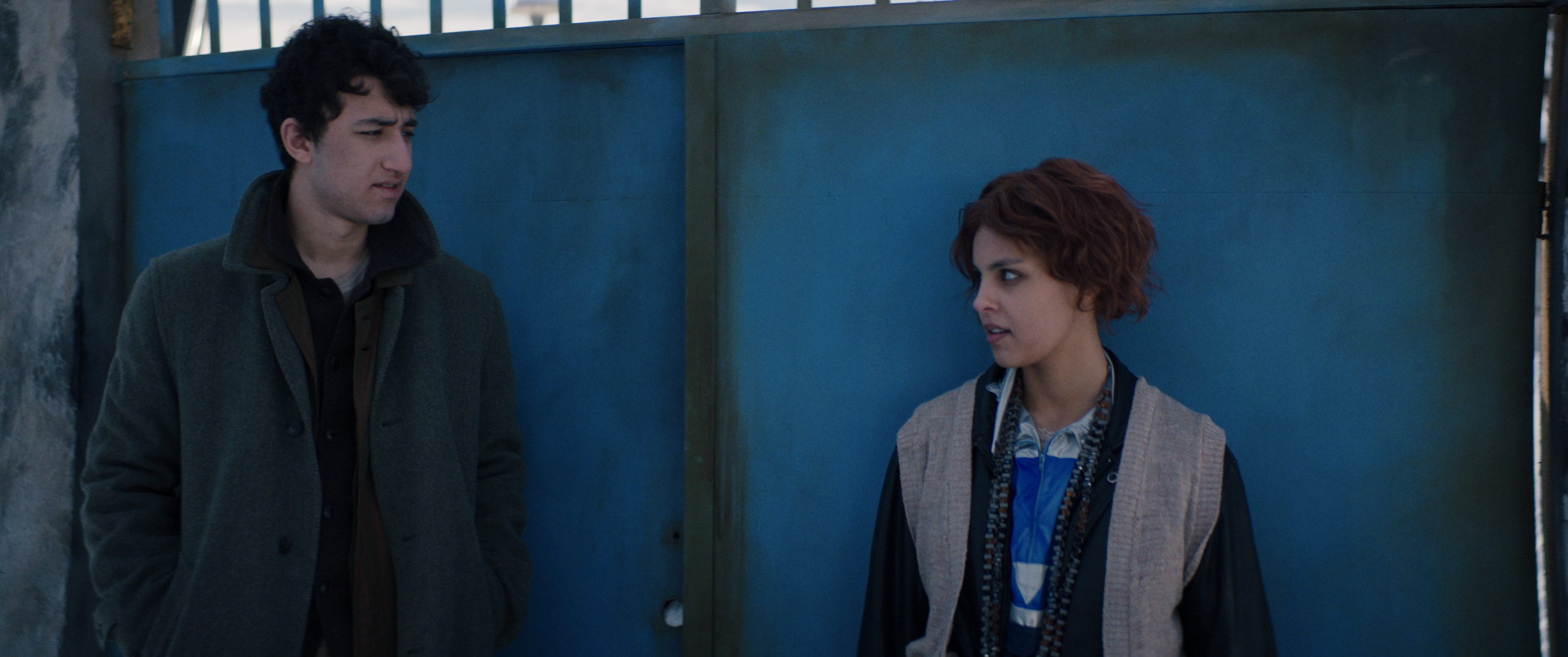 I Aidas (Sarah Aman Mentzoni ) fotspor følger kaos.