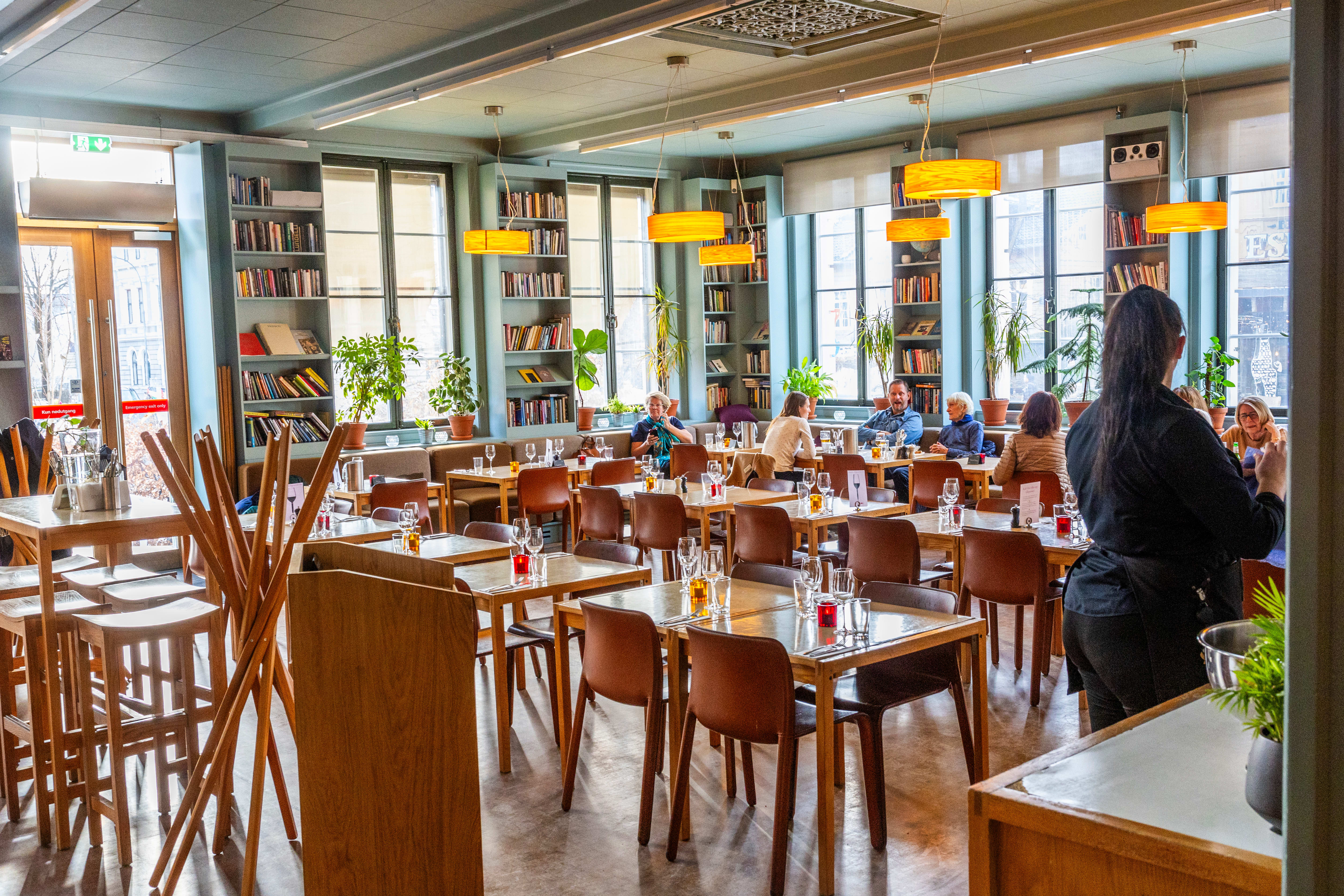 Kafé Oslo har byens beste uteservering, men maten skuffer