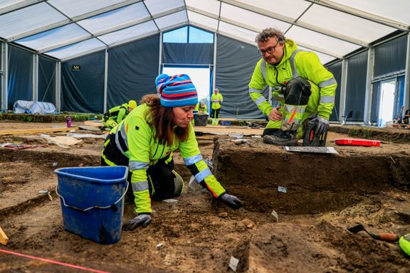 I Østfold pågår en utgravning. Arkeologer har ikke sett lignende i Norge på over 100 år.