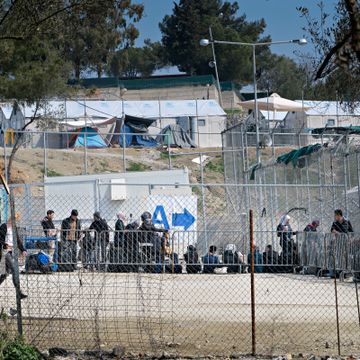  Stadig flere selvmordsforsøk i overfylte leirer på Lesbos 