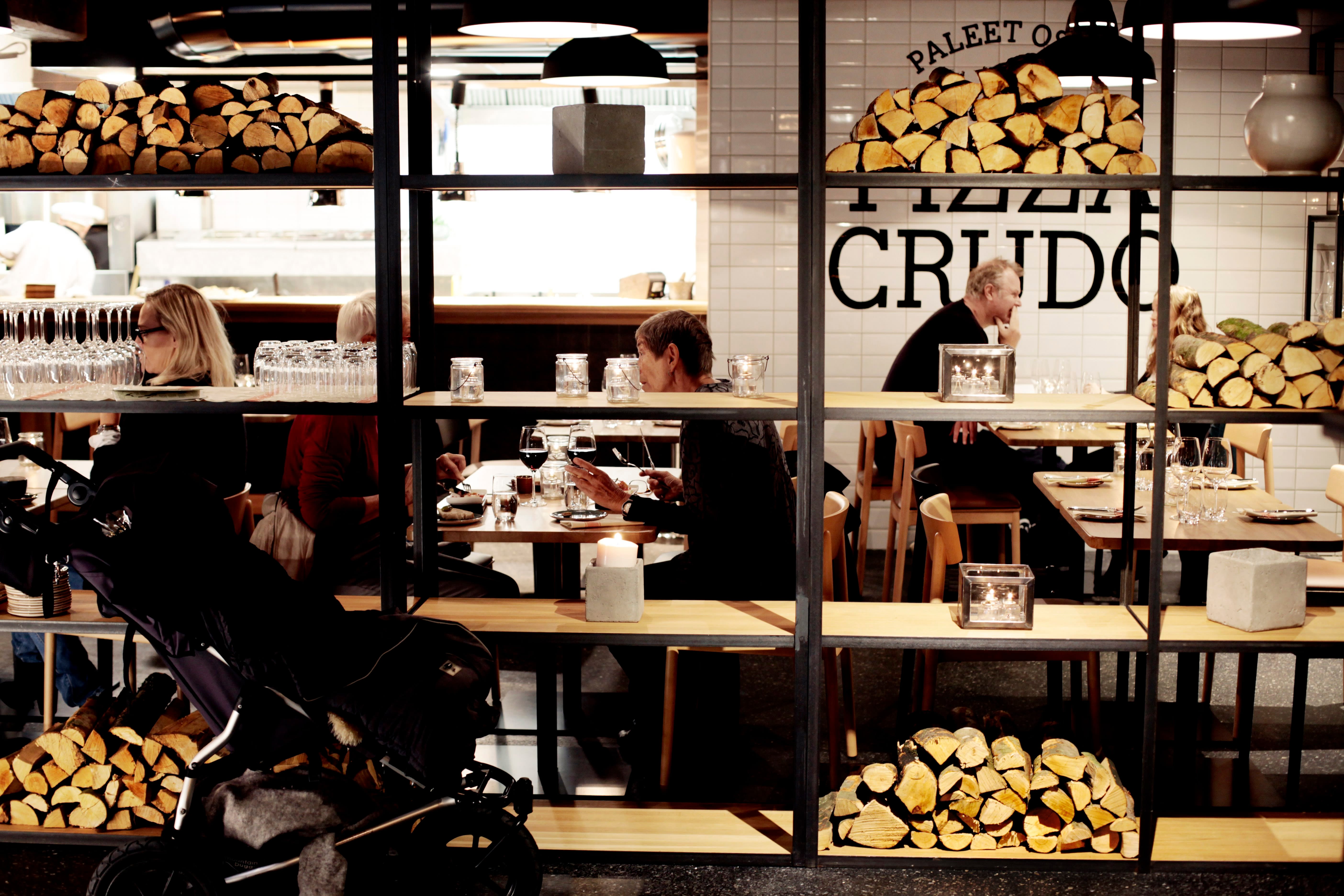 Pizza Crudo er en av tre gjenværende restauranter i kjelleren på Paleet. 