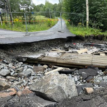 Stengt i flere dager: Denne Oslo-veien ble vasket ut etter helgens styrtregn