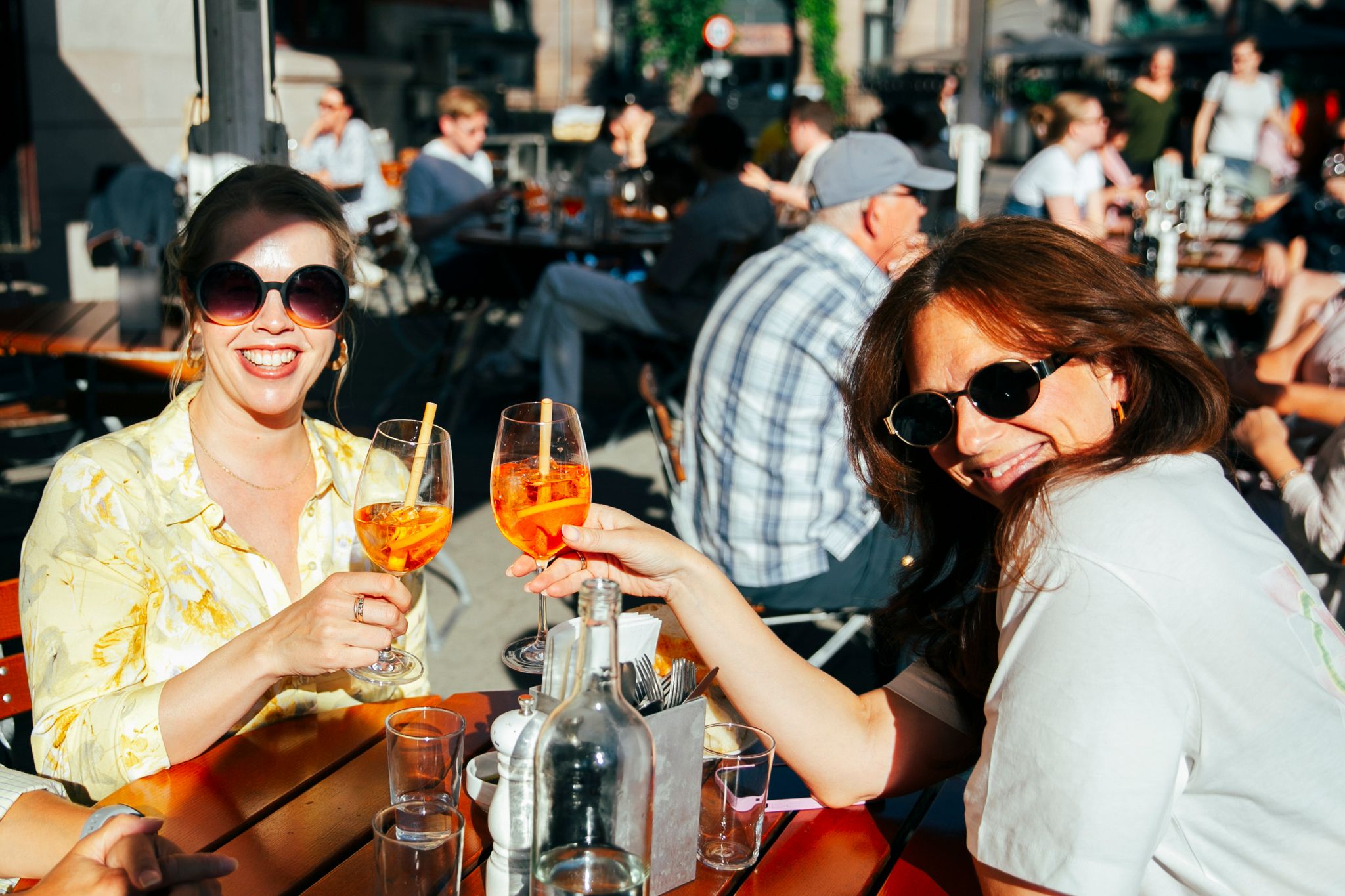 Når én starter, er det gjerne flere som vil ha spritz, sånn var det i hvert fall i denne gjengen.