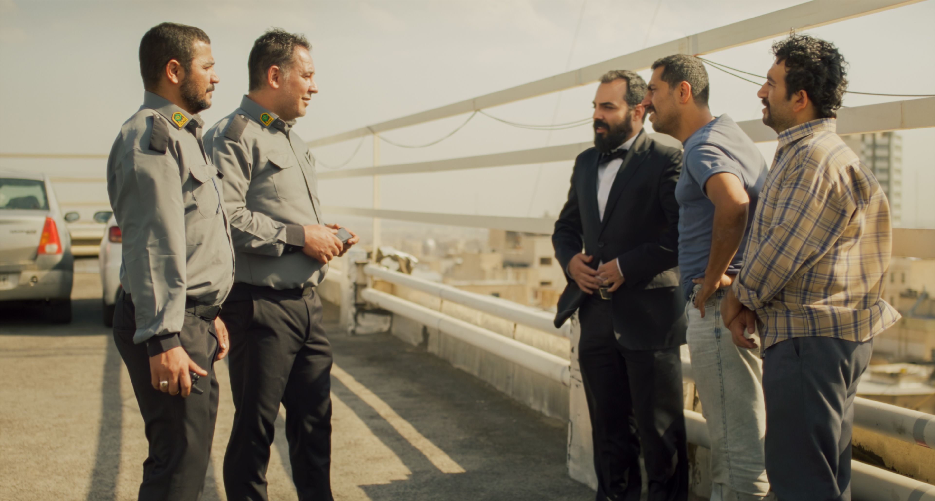 To korrupte parkeringsvakter ber om «gaver».