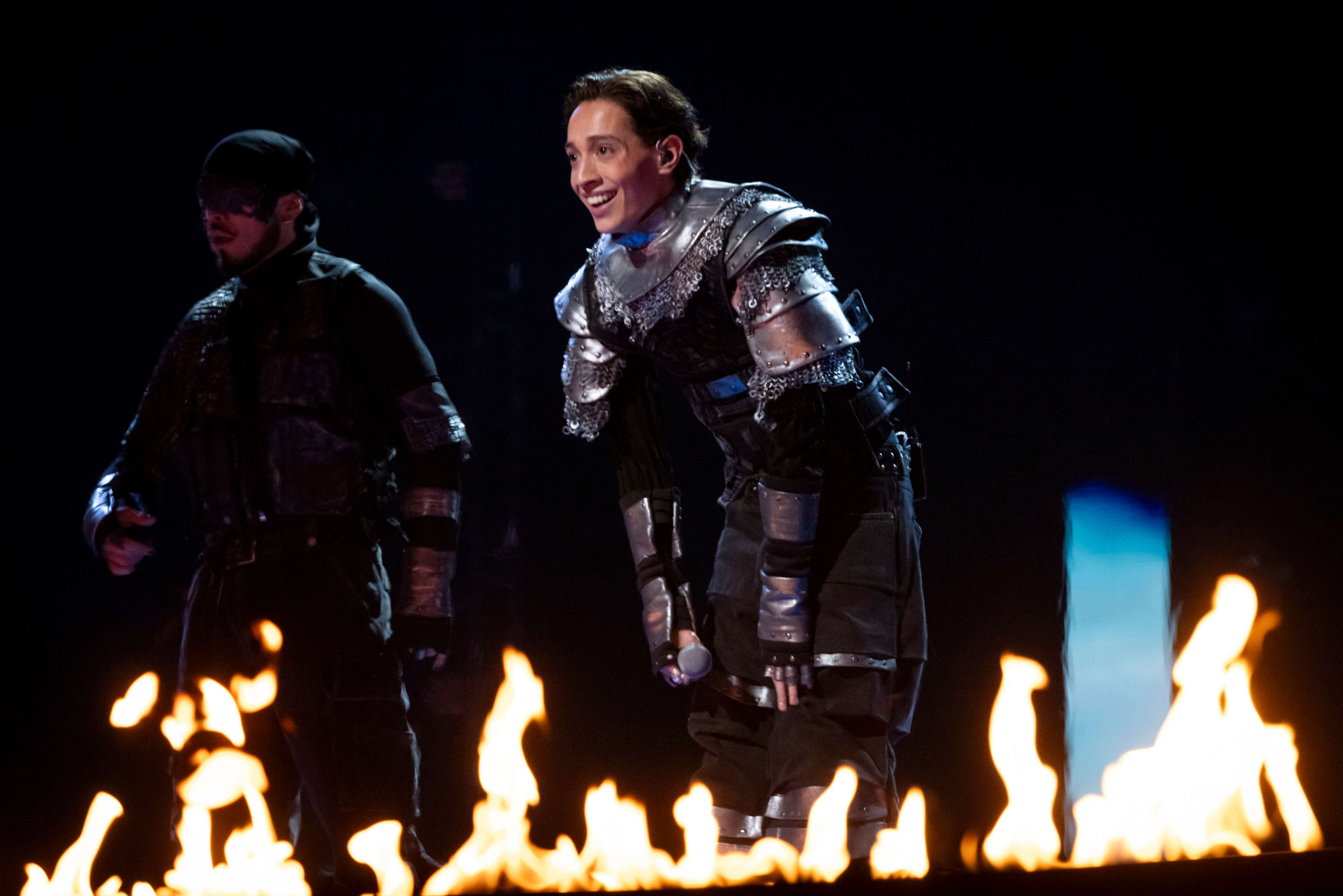 18 år gamle Kyle Alessandro skal representere Norge i årets Eurovision med sangen «Lighter».