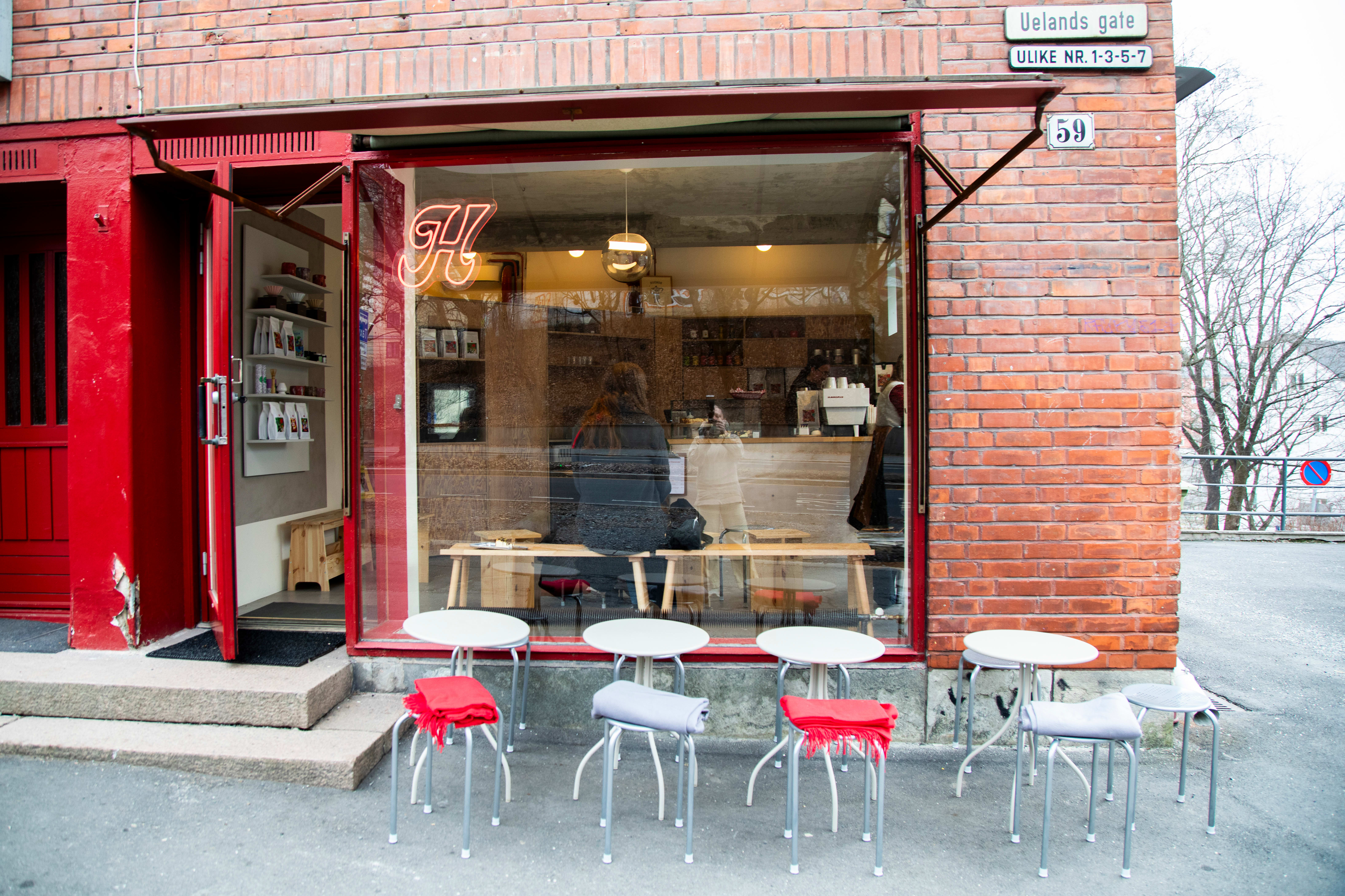 Hernandez har fått hjulene til å gå rundt i Colletts gate. Nå åpner de et utsalgssted til. 