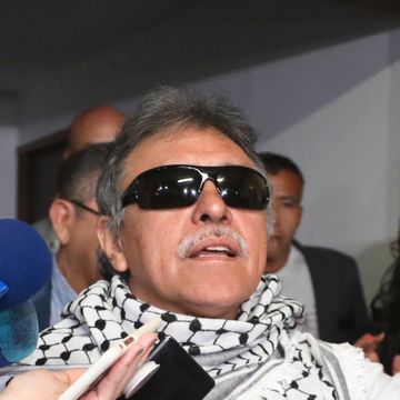 Tidligere geriljaleder tatt i ed i kongressen i Colombia