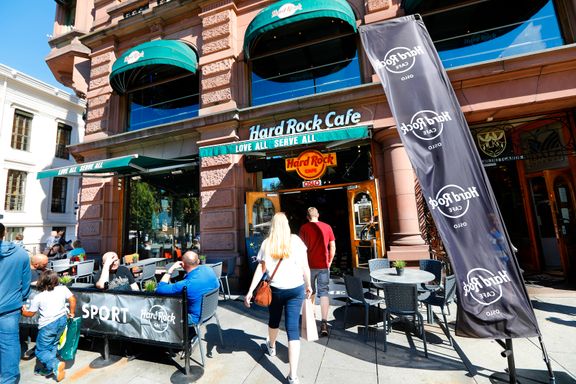 Restaurantanmeldelsen: Sure toner på Hard Rock Cafe