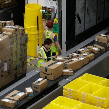 Amazon oppretter 100.000 nye stillinger
