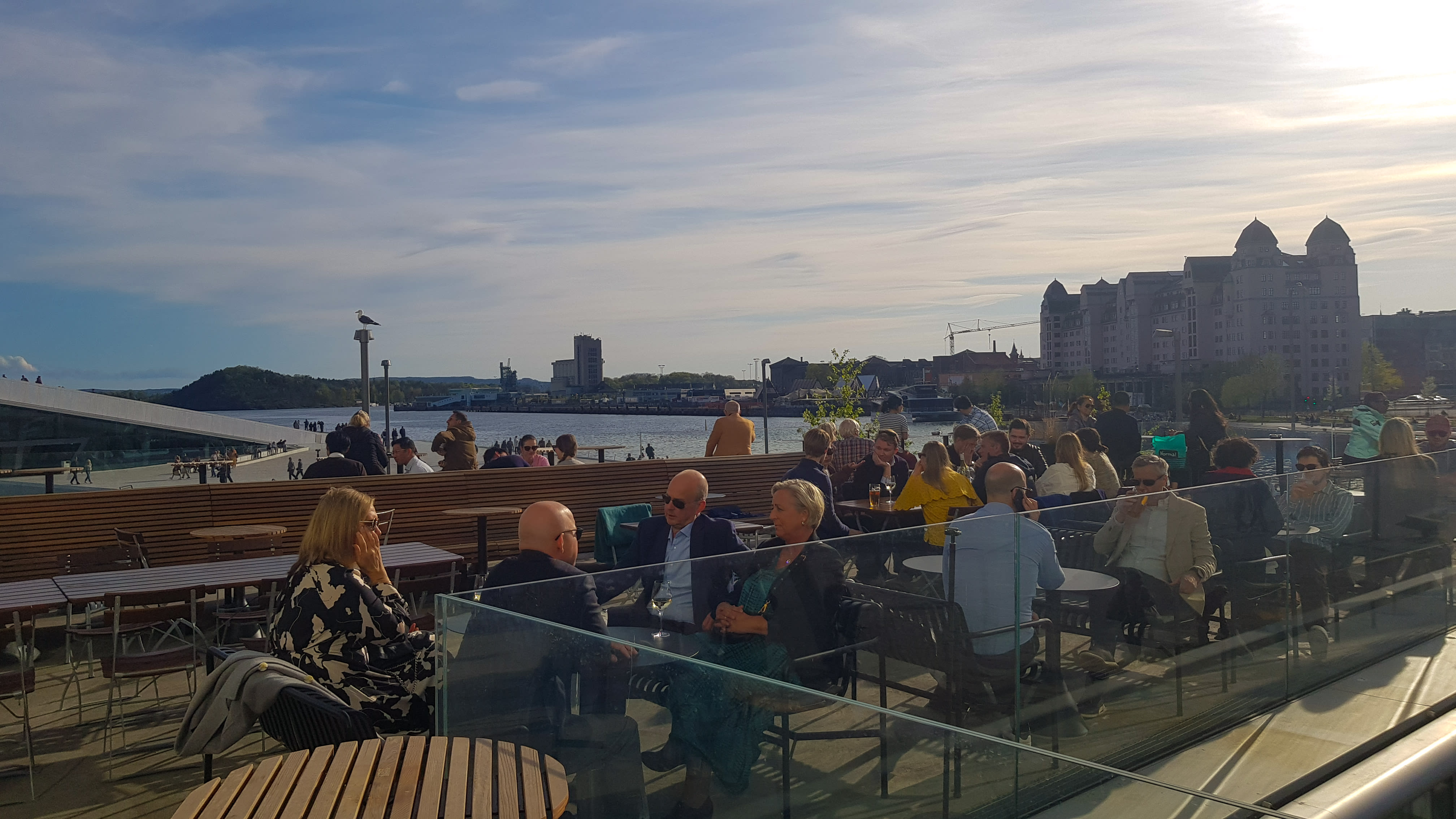 Takterrassen til det nye biblioteket har god utsikt over Oslofjorden. 