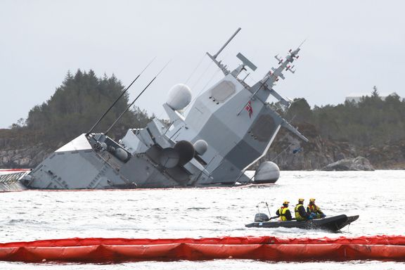 Amerikansk personell om bord da KNM Helge Ingstad kolliderte. Nå undersøker politiet deres rolle. 