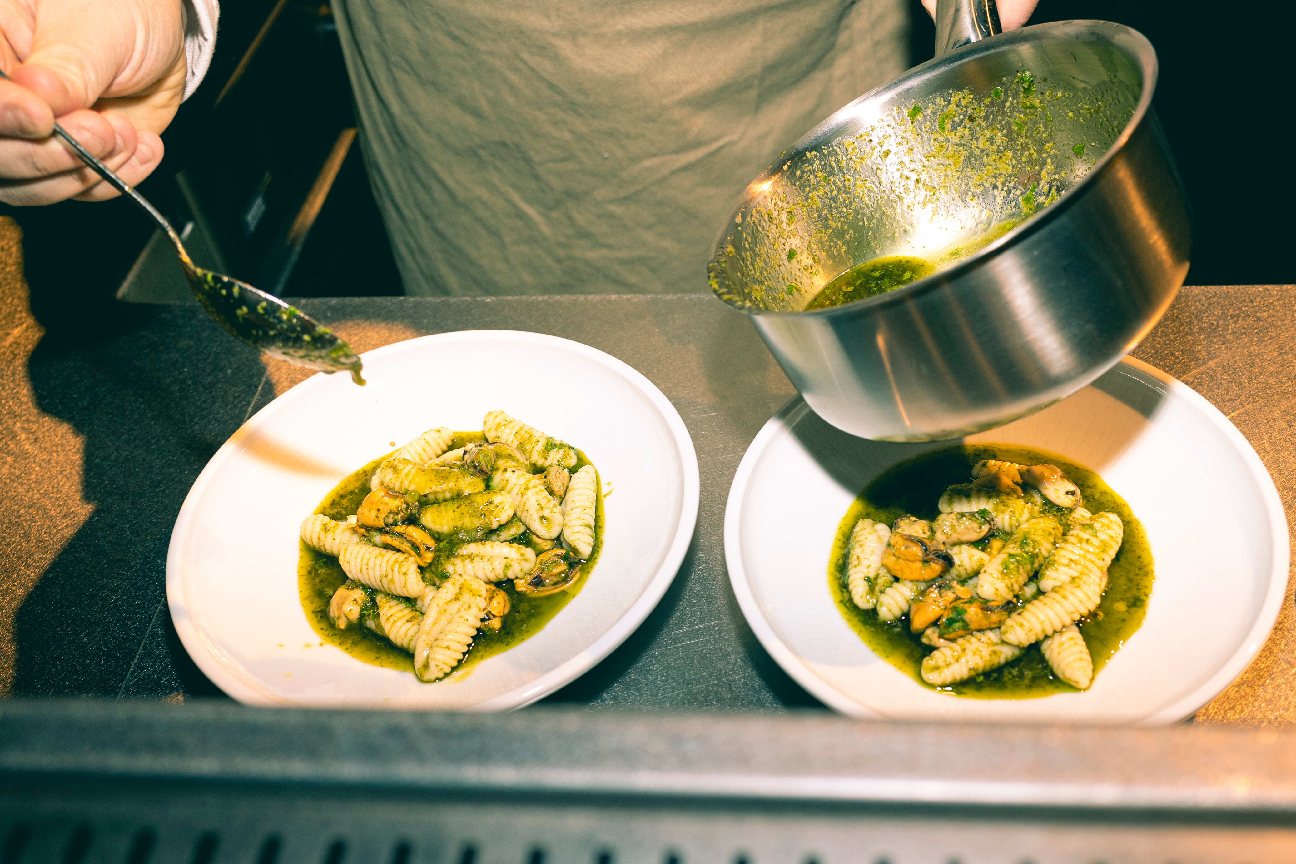 Denne retten kommer du tilbake til. Mettende og god med pasta og blåskjell. 