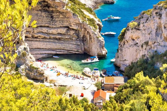 Her er øya der nye «Mamma Mia»-filmen ble spilt inn. Den ligger ikke i Hellas.  