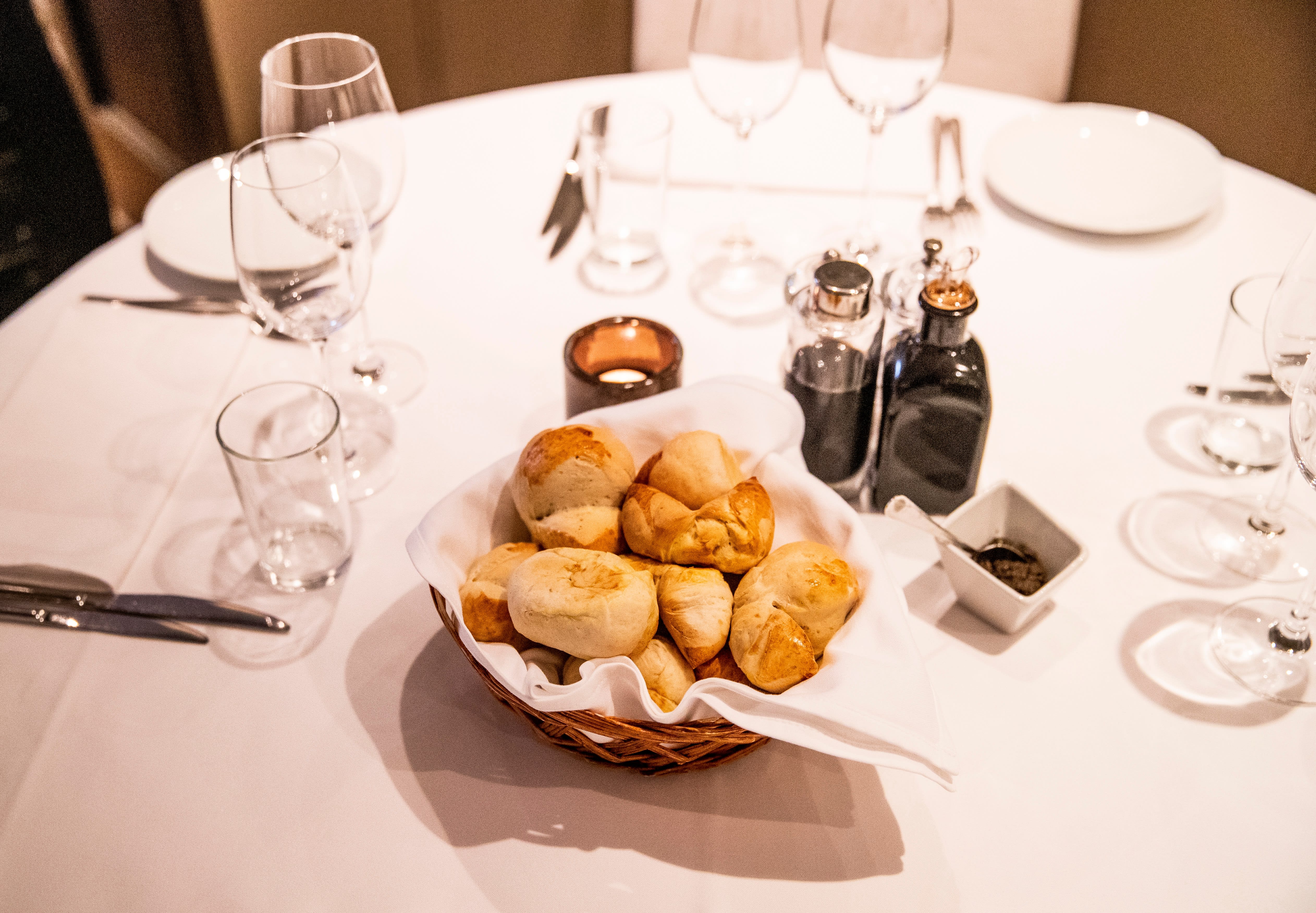 Lune rundstykker venter på deg Hos Thea. 