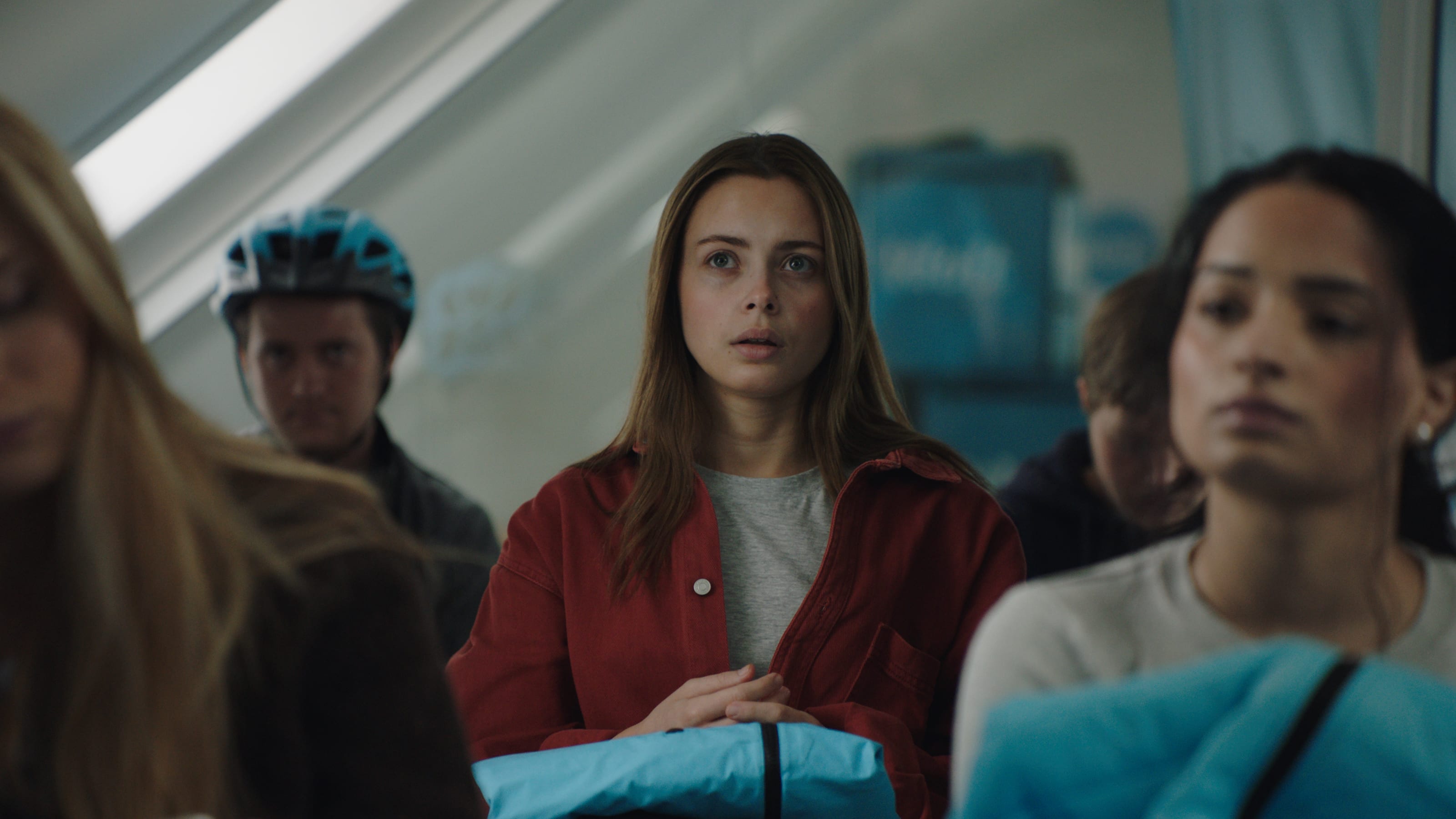 Ida er på opplæring som sykkelbud i Wolt, en av seriens mange morsomme scener. 