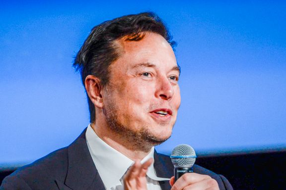 SMS-er avslører dramaet mellom Elon Musk og Twitter-sjefen