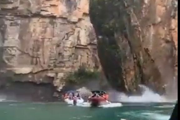 Minst syv omkom da klippe raste over turistbåter i Brasil