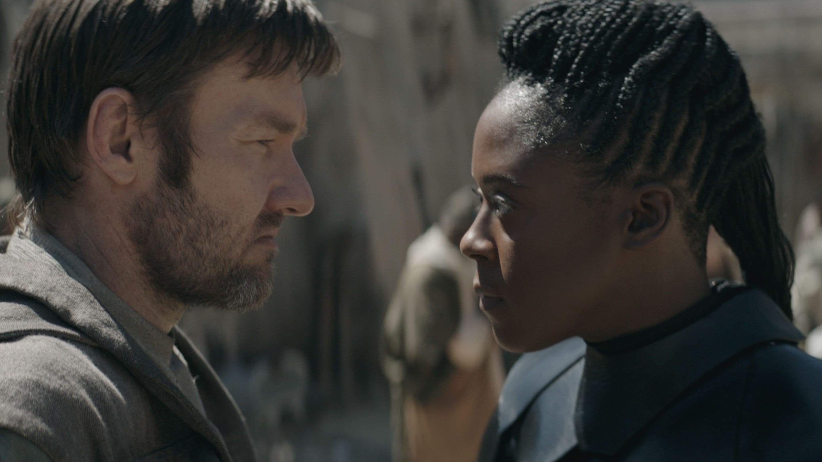 Joel Edgerton spiller Luke Skywalkers onkel Owen. Moses Ingram er den dystre jedijegeren Reva, og den beste nykommeren i «Star wars»-universet. 