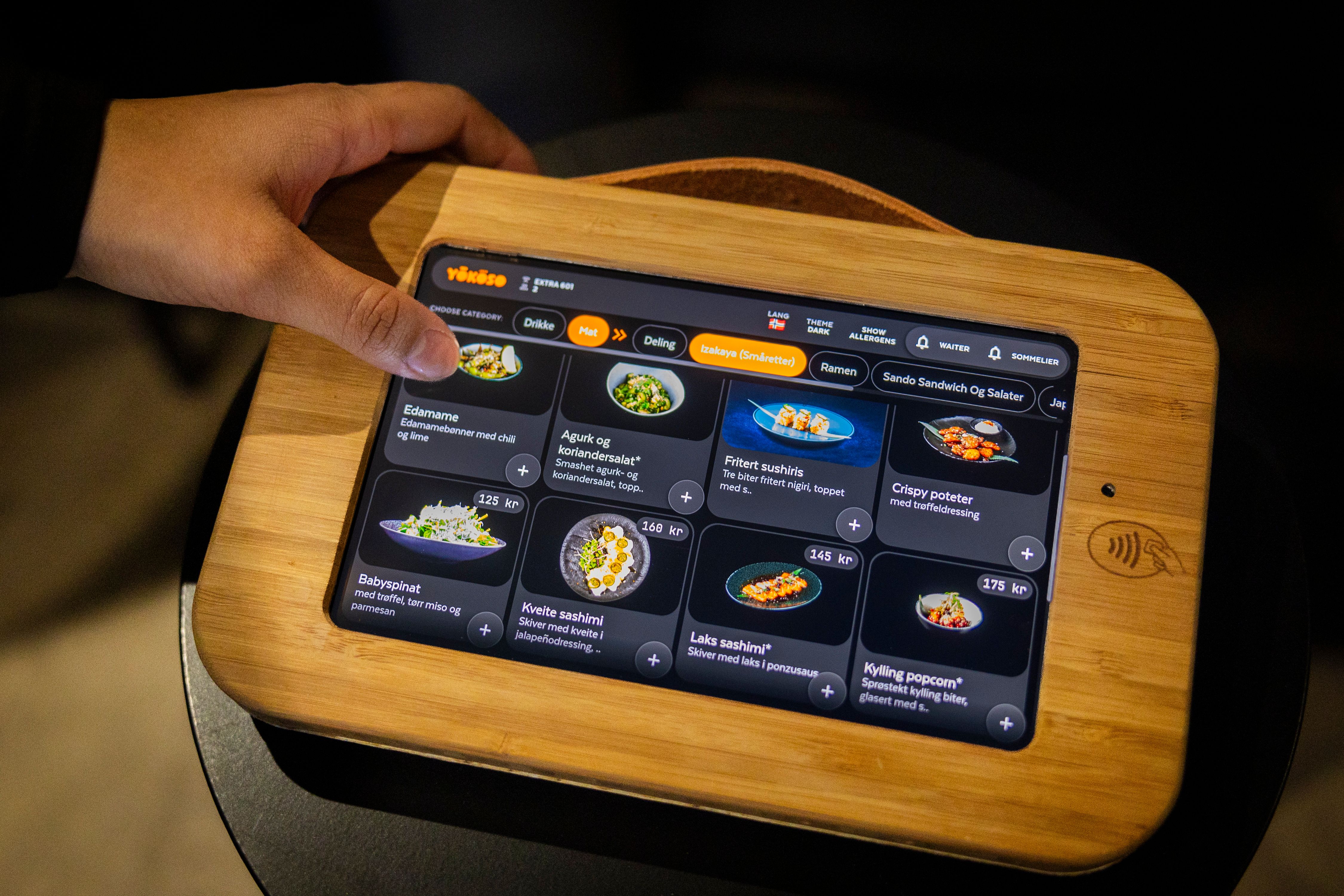 Oversiktlig digital meny, men ikke alle knappene fungerer. 