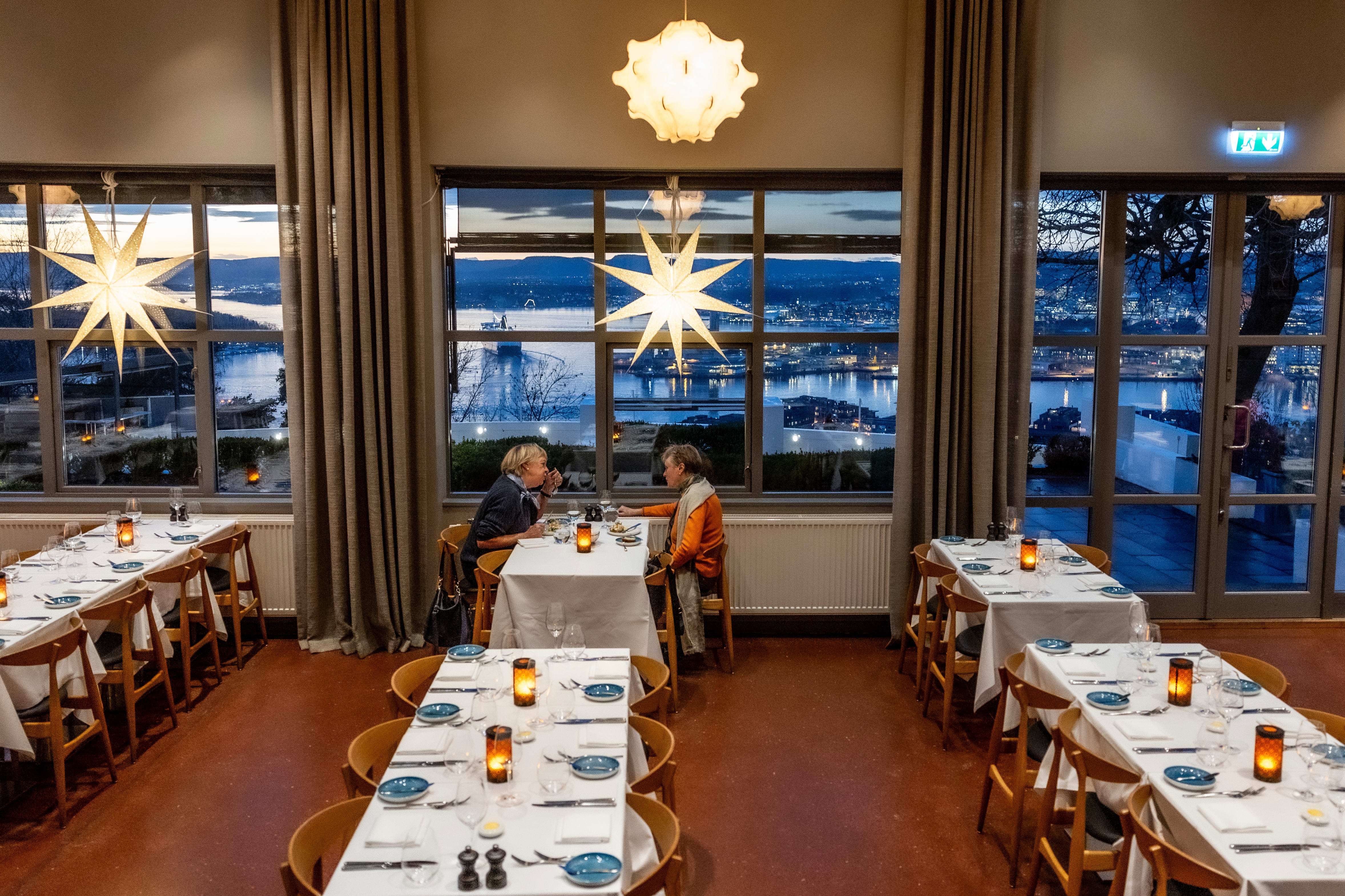 Uslåelig utsikt. Fotografen var heldigere med været enn da vi besøkte stedet. 