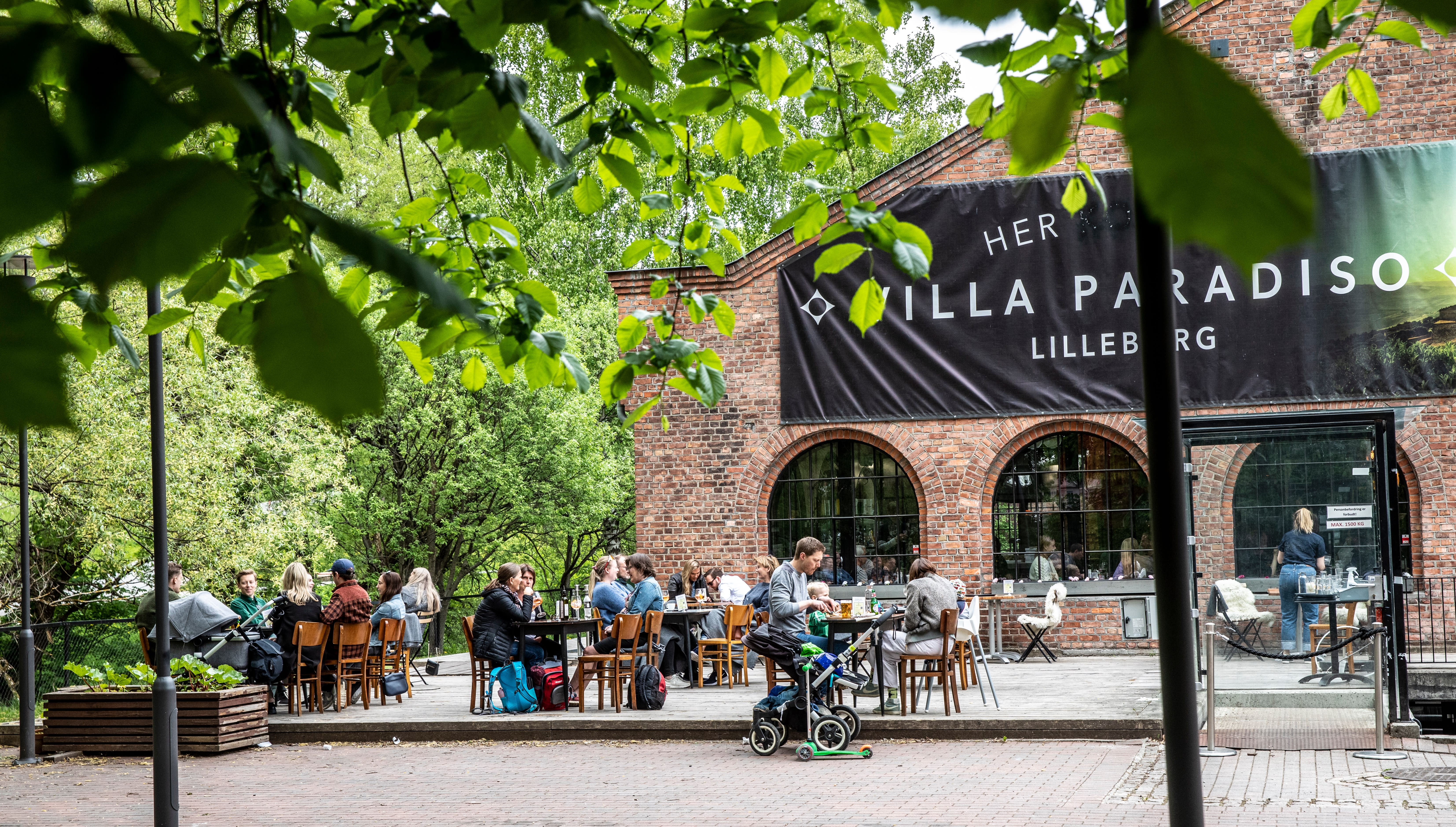 Villa Paradiso holder til i et sjarmerende gammelt industribygg ved Akerselva på Lilleborg. 