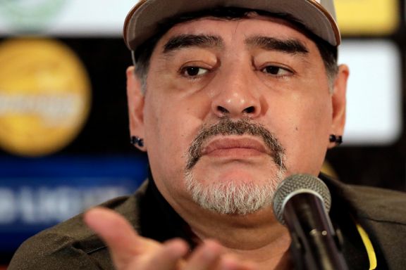  – Fotballegenden Maradona hasteopereres 