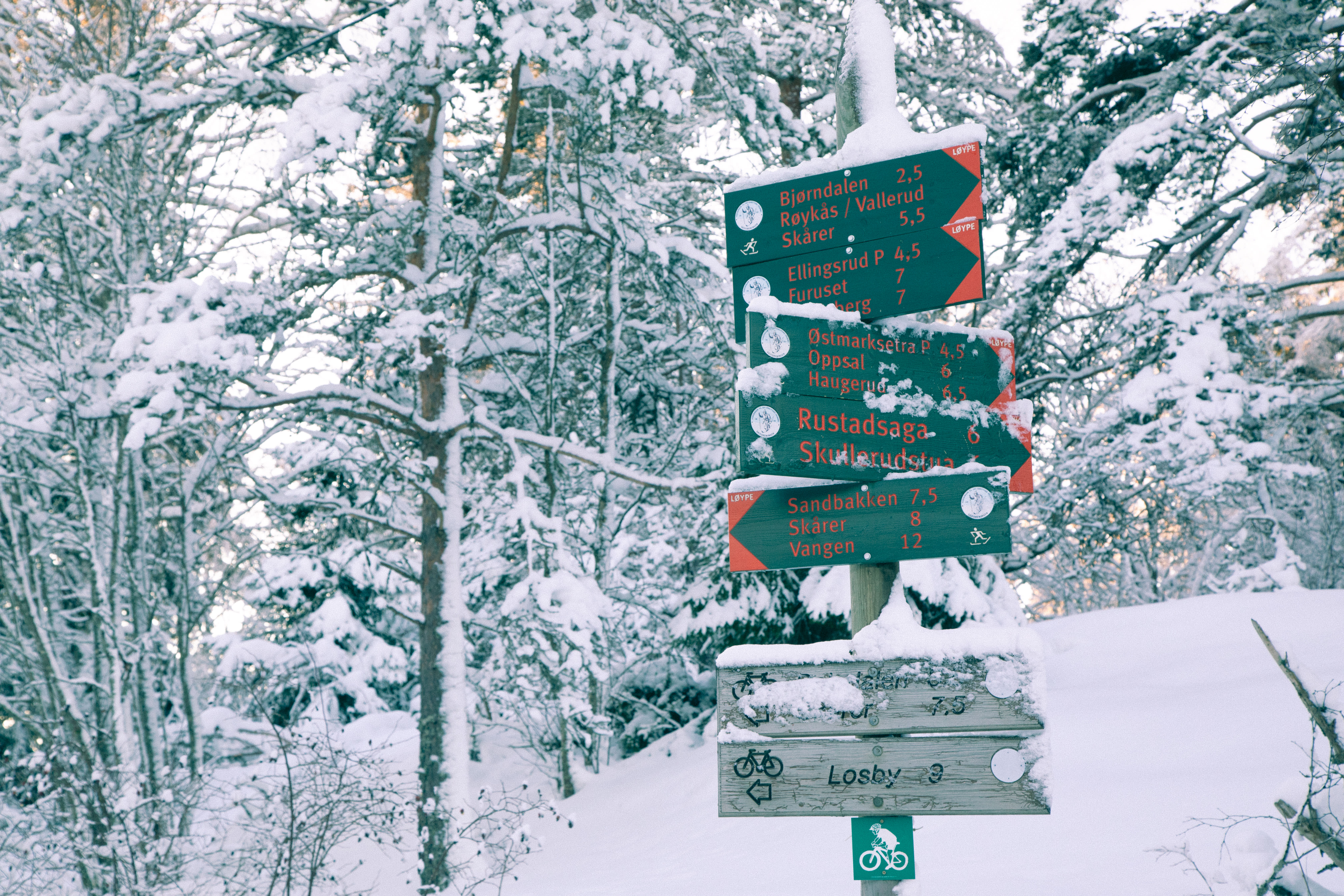Du kan komme til Mariholtet fra flere retninger.