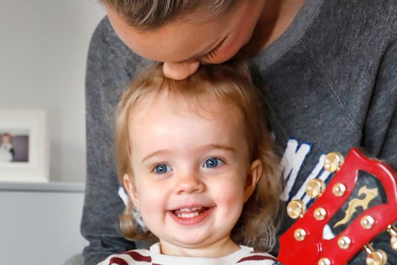 Tusenvis av norske foreldre uroer seg unødig: Får beskjed om at barnets hode er unormalt stort