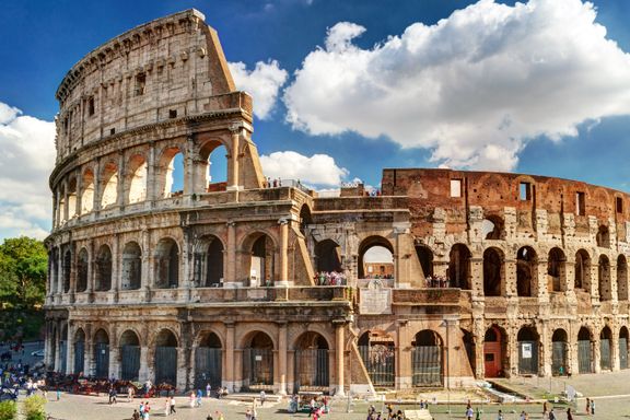 Hva er det med romerne som fascinerer oss? Her er en kort introduksjon til Romerriket.