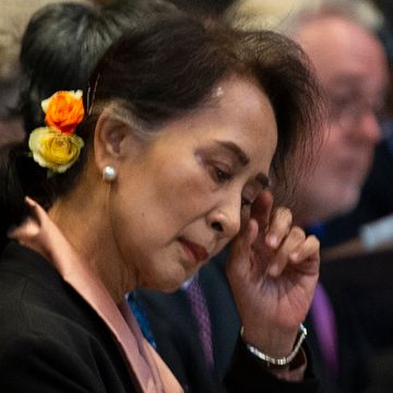 Fredsprisvinner Aung San Suu Ky svarer på folkemord-anklager