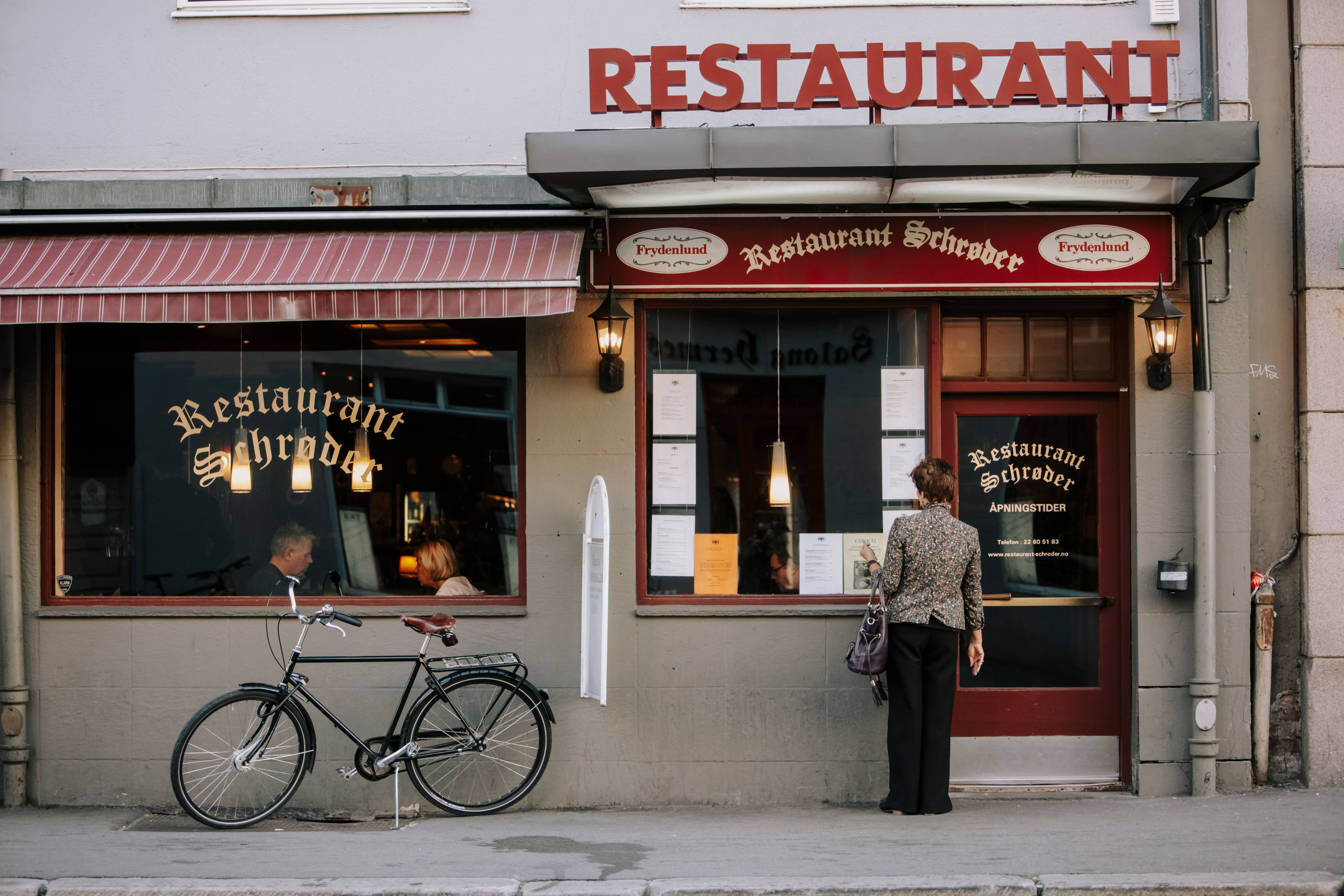 Hit tar du med svigers, foreldre og besteforeldre på middag