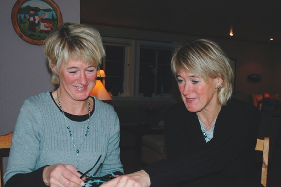 Søstrene fra Kristiansand var pionérer for kvinnelig skiskyting: – Det er fryktelig moro at vi ennå huskes for det vi var med på