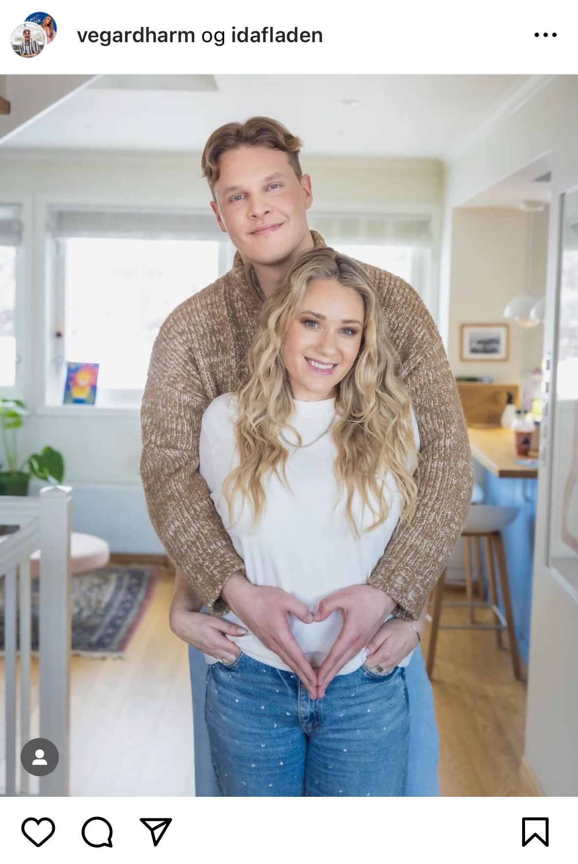 Mandag 4. mars la Vegard Harm og Ida Fladen ut dette bildet på Instagram. Det utløste både spekulasjoner og gratulasjoner, men viste seg å være et stunt for å skape blest om deres nye VGTV-serie. 