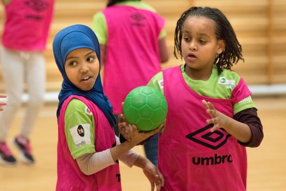  Slik skal Håndballforbundet lokke minoritetsbarn til idretten 