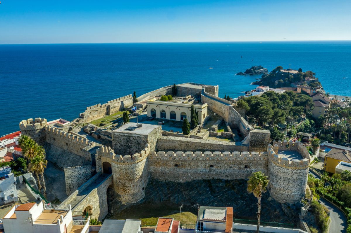 Opplev solfylte Almuñécar i Sør-Spania