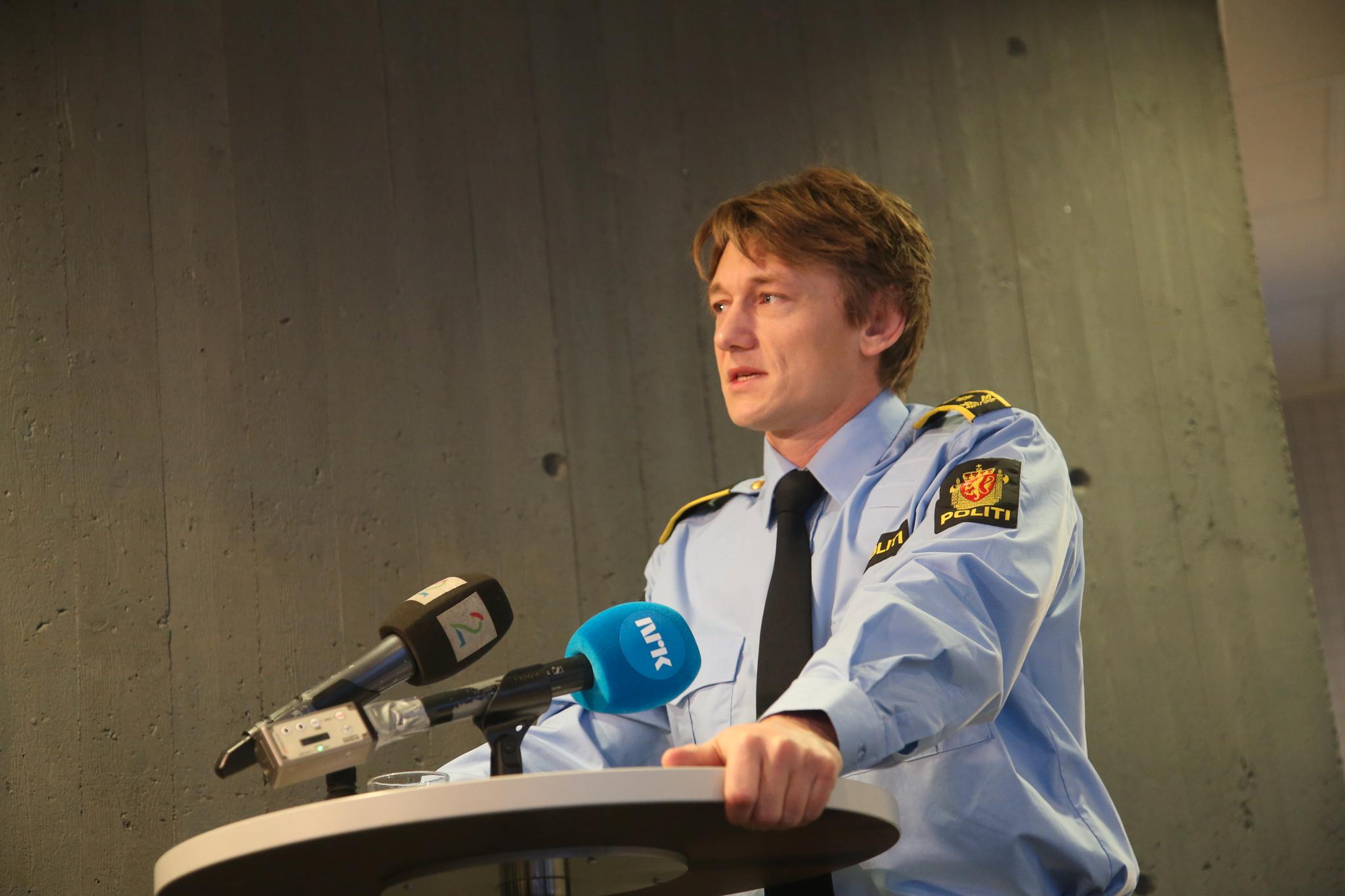  Politiadvokat André Lillehovde van der Eynden under fredagens pressekonferanse på politihuset i Hamar.