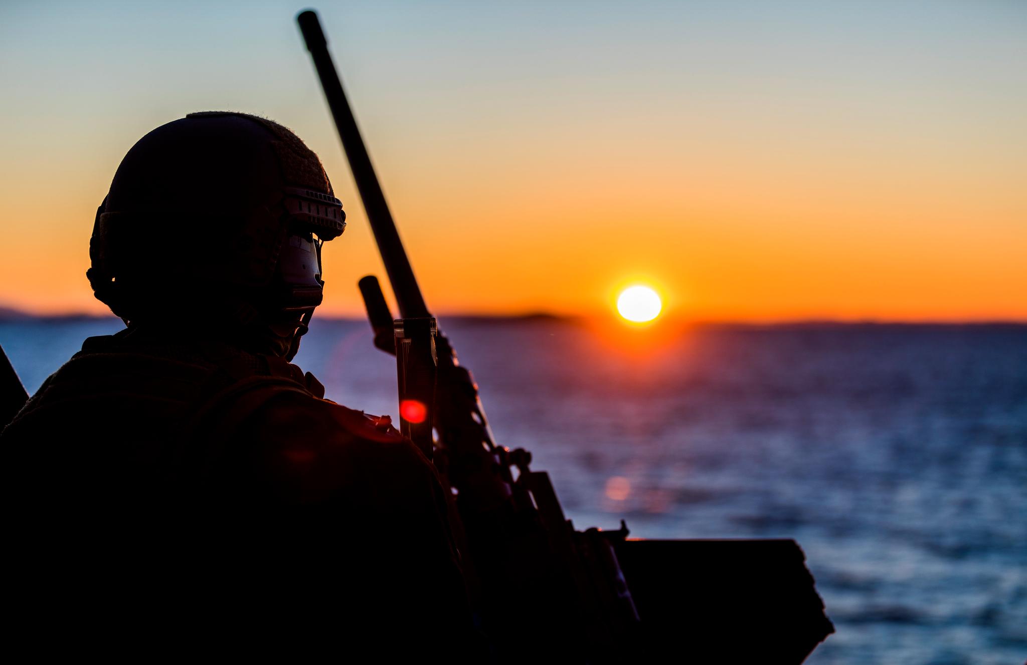 Trident Juncture er den største NATO-øvelsen i Norge siden den kalde krigens opphør. Her på korvetten KNM Steil utenfor Trøndelagskysten. Foto: Gorm Kallestad / NTB scanpix