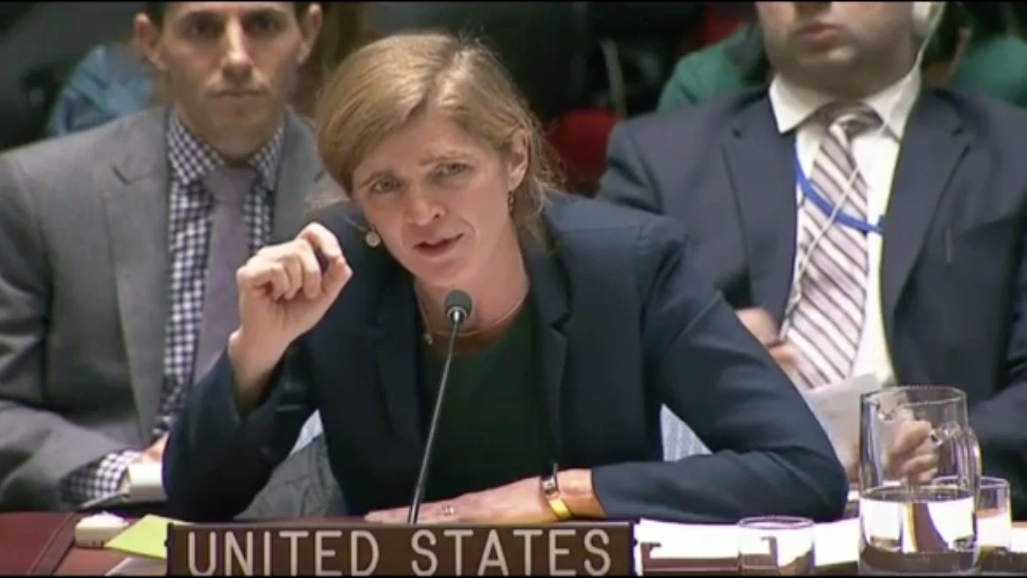 USAs FN-ambassadør var synlig opprørt da hun under tirsdagens møte i Sikkerhetsrådet anklaget Russland og Syria for blodbadet i Aleppo.
