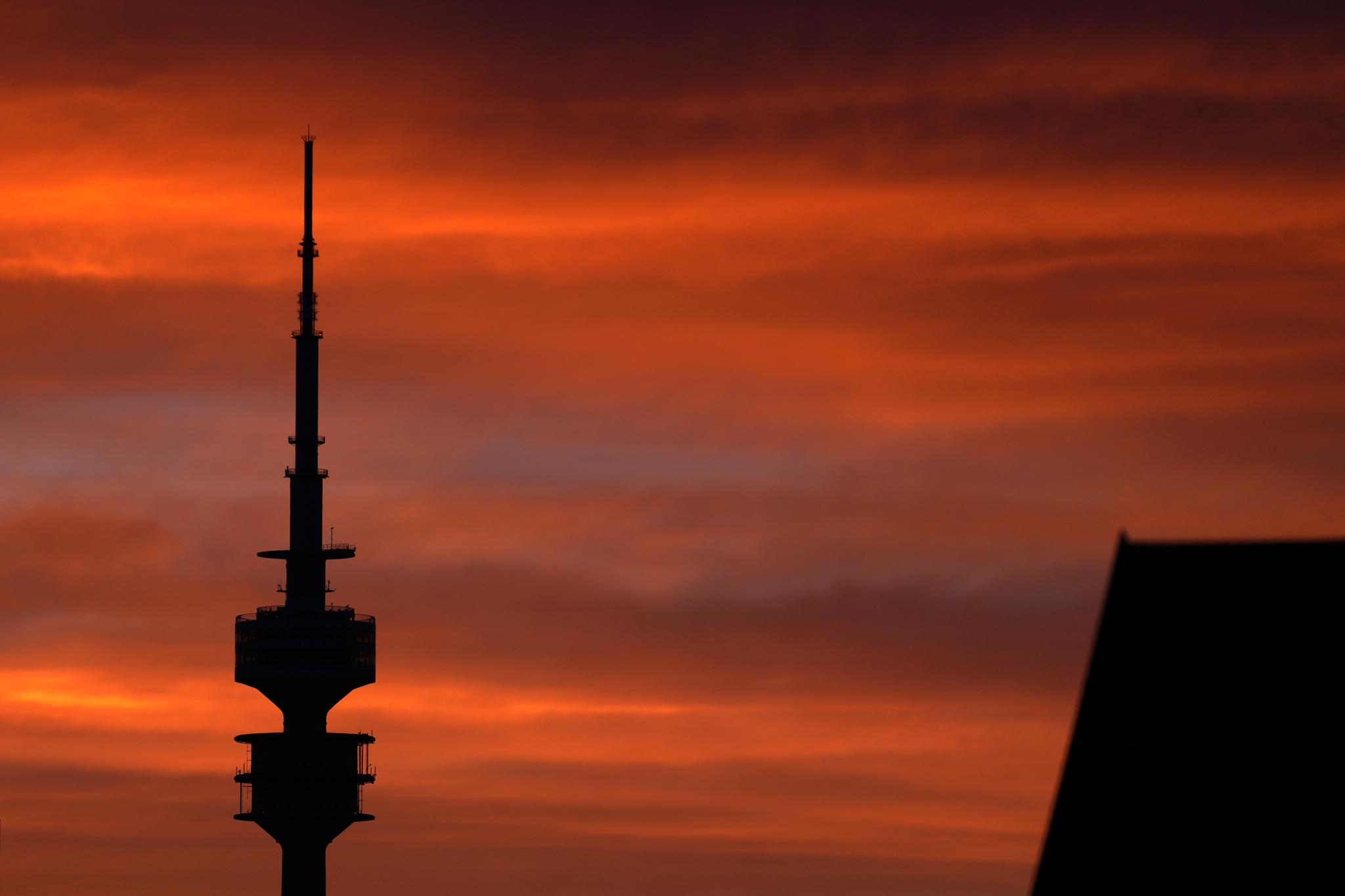 Olympiatårnet er et kjent landemerke i München.