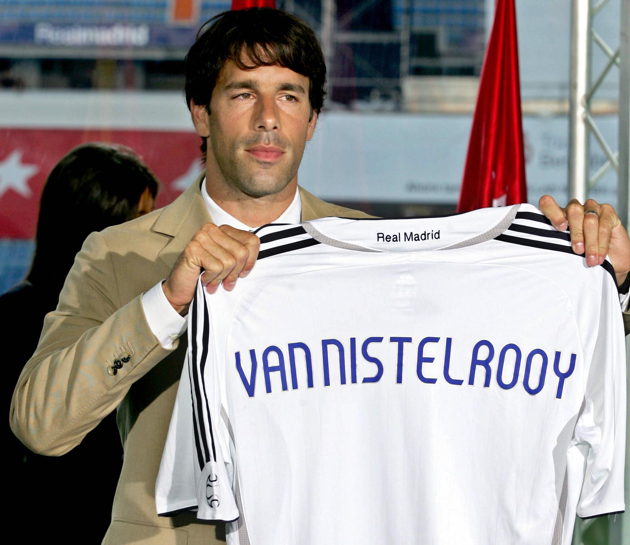DET BLE NOEN NEDERLENDERE: Ruud van Nistelrooy var mer enn klar for overgangen fra Manchester United til Real Madrid. Han kom sommeren 2006, Calderóns første ved roret.