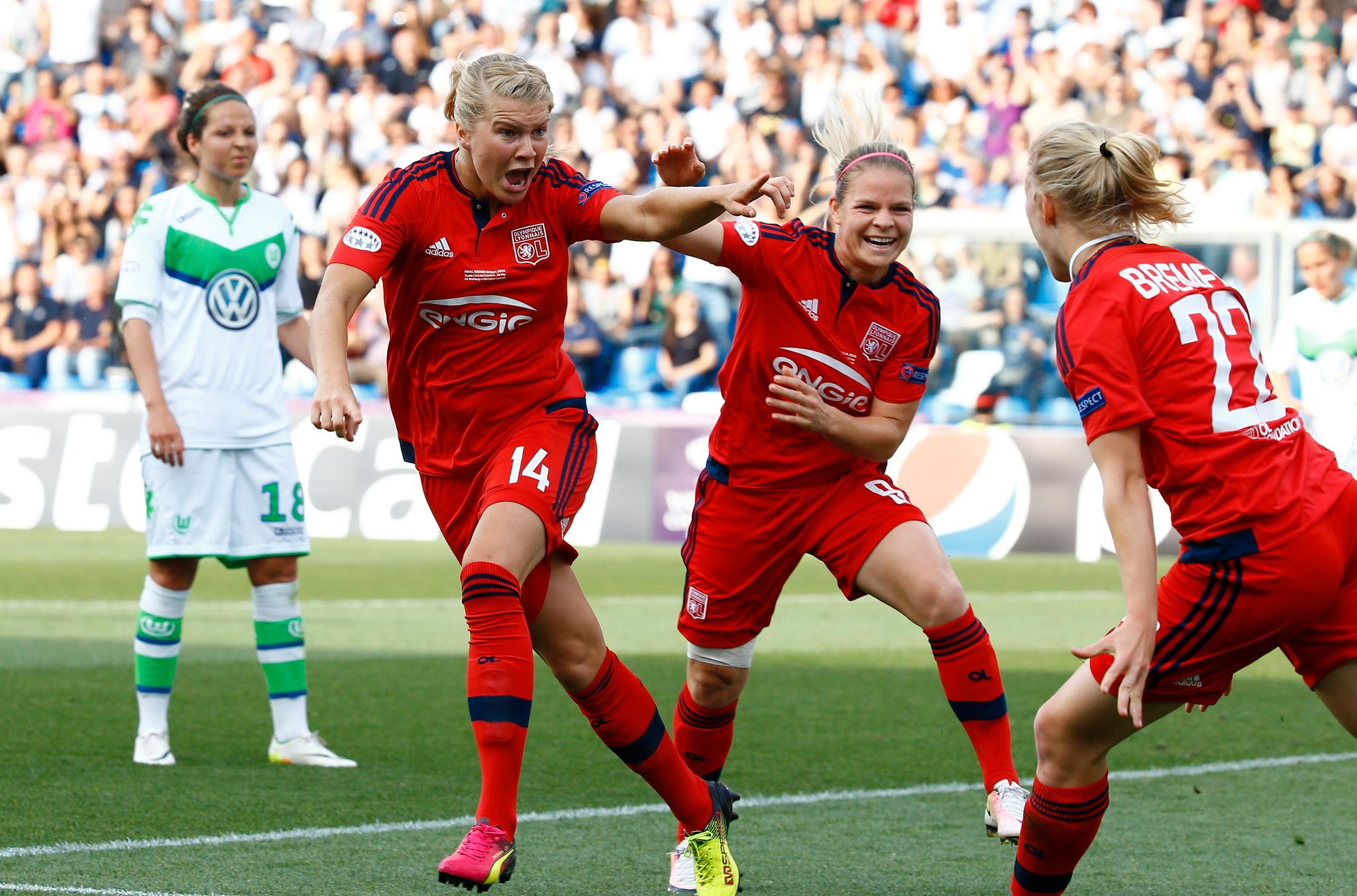 Ada Hegerberg jubler for scoringen i fjorårets Champions League-finale.