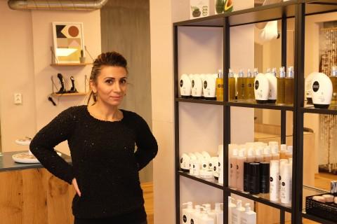 Satik Mkrtchian er forelsket i salongen hun jobber i, og liker å jobbe med allergivennlige produkter.