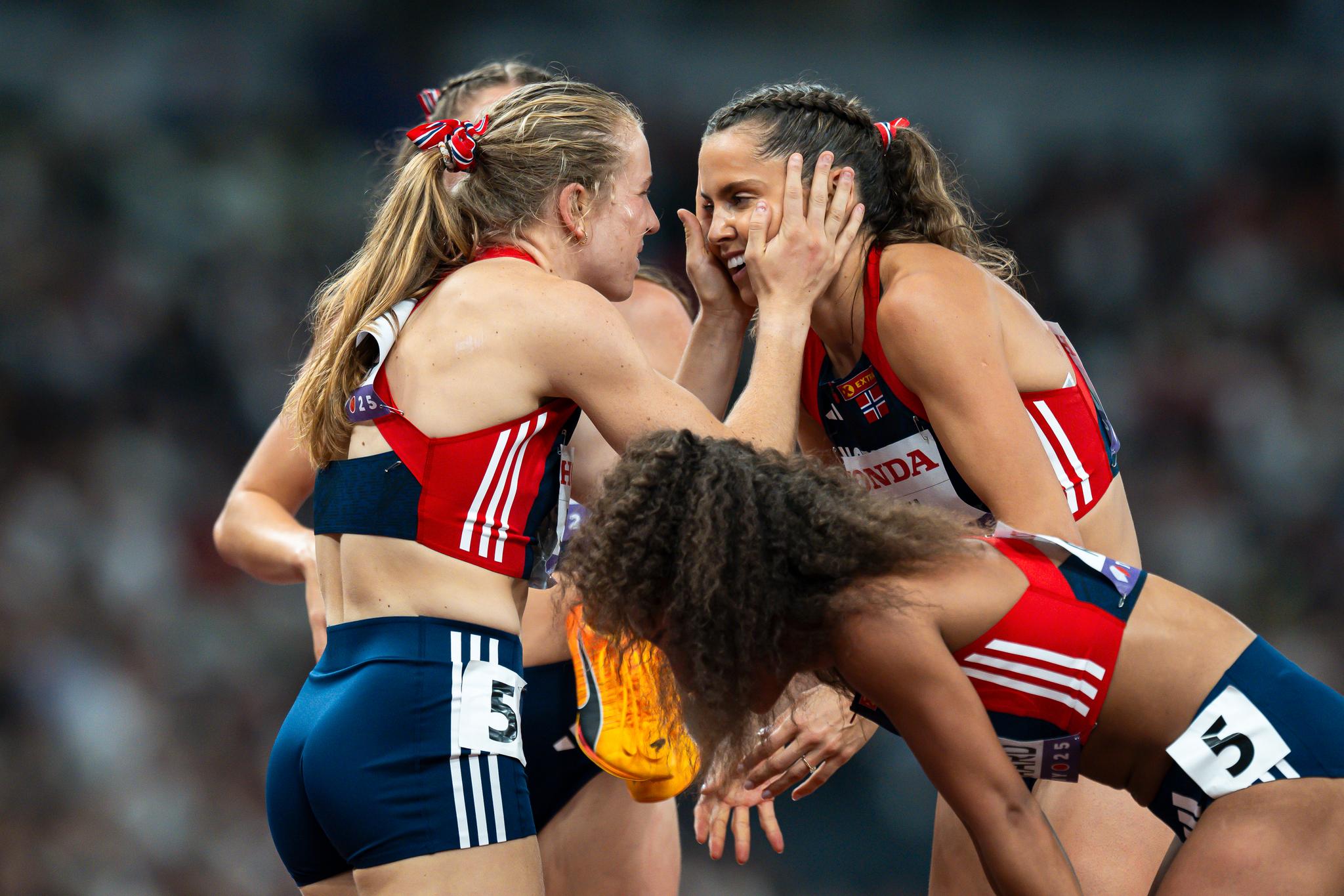 Norsk rekord og VM-finale for stafettkvinnene