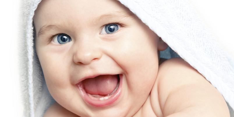 Etikkprofessor mener det er svært kontroversielt å forhåndsbestemme babyens kjønn, hår og øyenfarge slik de gjør på fertilitesklinikk i USA. 