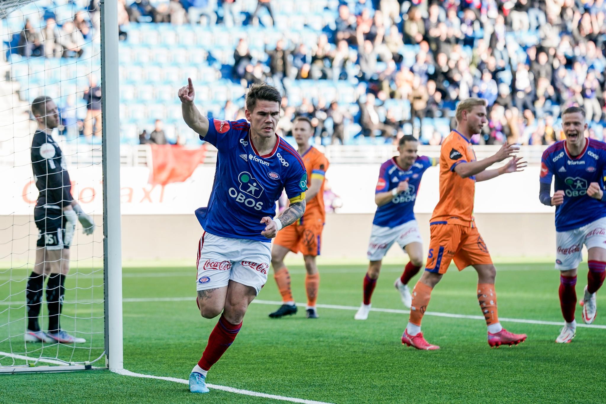 ISLANDSHELT: Vålerenga-spissen Vidar Örn Kjartansson jubler for 2–0-målet mot Haugesund