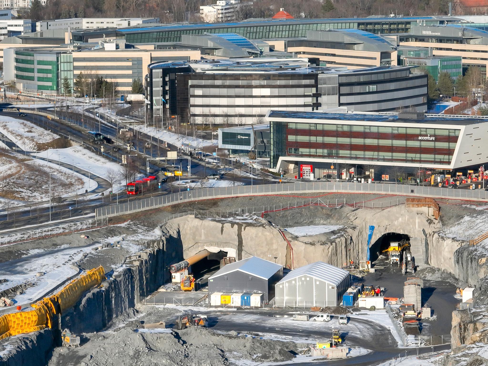 Fornebubanen skal etter planen stå klar i 2027. Her fra endestasjonen på Fornebu. 